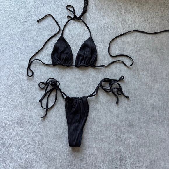Frankies Ribbed Bikini Set - Picture 1 of 4